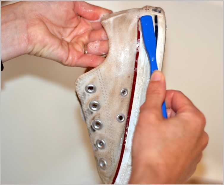 how to clean your converse?