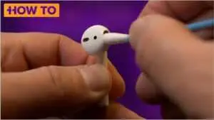 How to clean AirPods mic