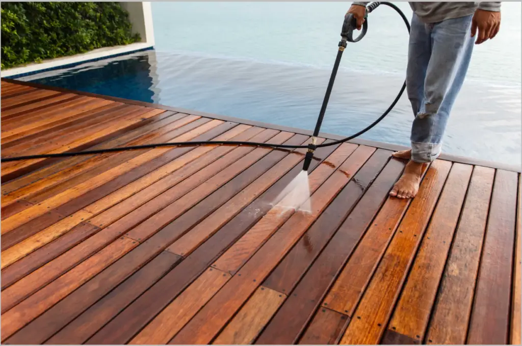 Wood Deck Cleaner